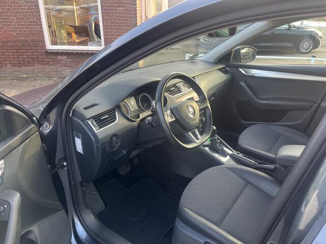 Skoda OCTAVIA Combi 1.0 TSI Greentech Ambition Business AUTOMAAT CARPLAY STOELVERWARMING NAVI