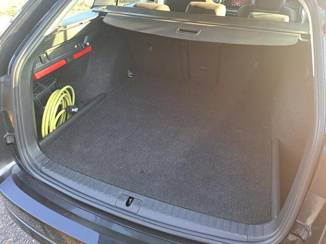 Skoda OCTAVIA Combi 1.4 TSI iV PHEV Business Edition