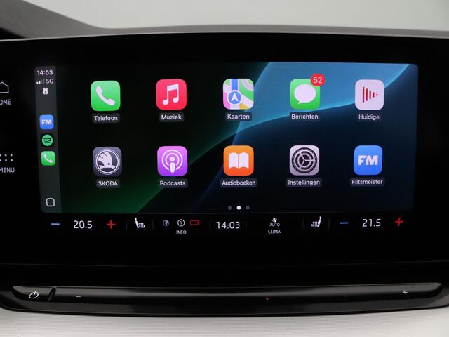 Skoda OCTAVIA Combi TSI First Edition 150pk Adapt. Cruise | Climate | Navi | Parkeersens. achter | Stoel-/stuurverw.