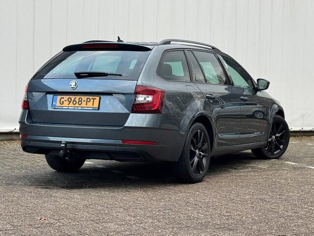 Skoda OCTAVIA Combi 1.0 TSI Greentech Sport Business met Navigatie, Trekhaak, Zwarte hemel, Zwarte Accenten!