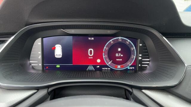 Skoda OCTAVIA Combi 1.0 e-TSI Business Edition AUTOMAAT / TREKHAAK / ACC / FULL LED / NAVI / CARPLAY / CLIMA / PDC / NL-AUTO