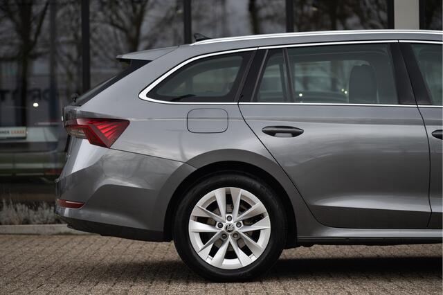 Skoda OCTAVIA Combi 1.0 e-TSI Business Edition | Trekhaak | Camera | Adapt. Cruise | Matrix LED | Navi