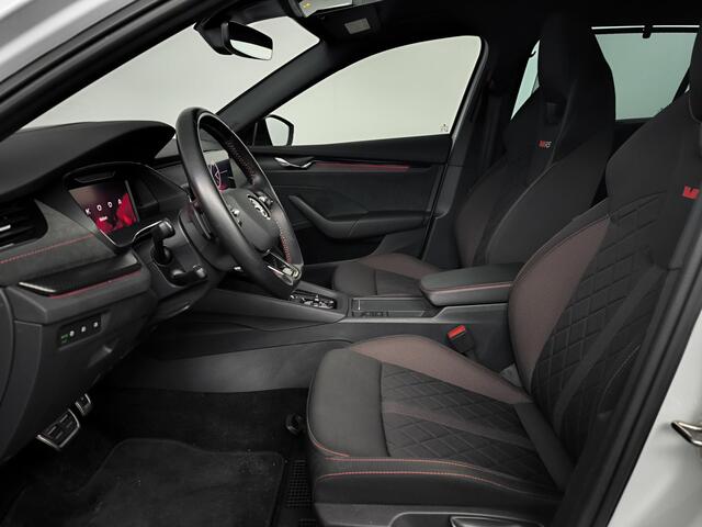 Skoda OCTAVIA Combi 1.4 TSI RS iV PHEV Business | Canton Audio | Dealer Onderhouden | Winter Pack