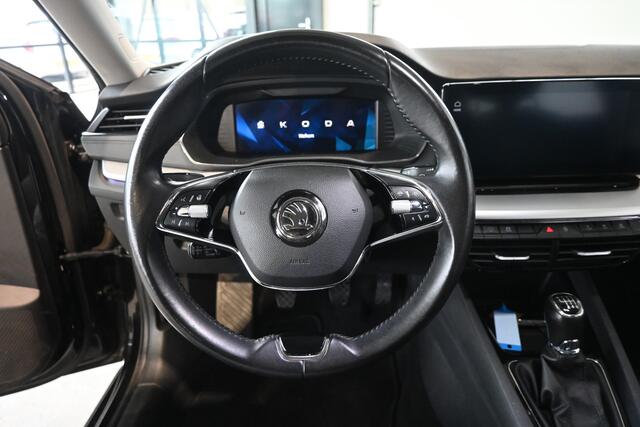 Skoda OCTAVIA Combi 1.5 TSI First Edition Clima Virtual Cockpit Navigatie LED Stoelverwarming Inruil Mogeljik!