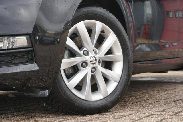 Skoda OCTAVIA Combi 1.0 TSI Greentech Edition | TREKHAAK | DEALERONDERHOUDEN | CARPLAY | ECC |