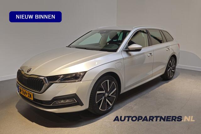 Skoda OCTAVIA Combi 1.4 TSI iV PHEV Business Edition Stoelverwarming voor en achter - Stuurverwarming - Apple Carplay/Android Auto - Dodehoekdetectie - Adaptive Cruise - Trekhaak - Virtual Cockpit -