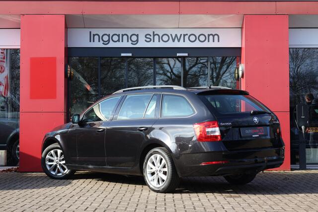 Skoda OCTAVIA Combi 1.0 TSI Greentech Business Edition | Origineel NL | Cruise Control | Navigatie | Trekhaak |