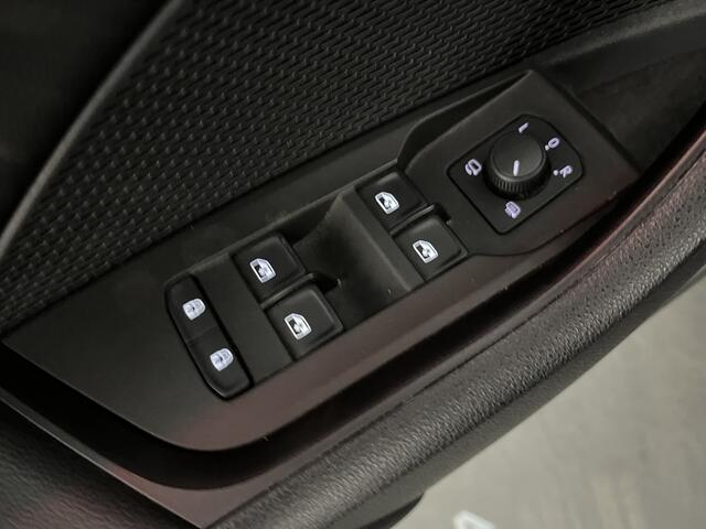 Skoda OCTAVIA Combi 1.4 TSI iV PHEV Style / AUTOMAAT/ PANO/ CAMERA/ PARK. SENSOREN/ DODE HOEK/ MEMORY SEATS/ KEYLESS/ ELEK. ACHTERKLEP/ SMARTLINK/ STOELVERWARM./ ADAPT. CRUISE/ NAVI/ CLIMA/ DAB