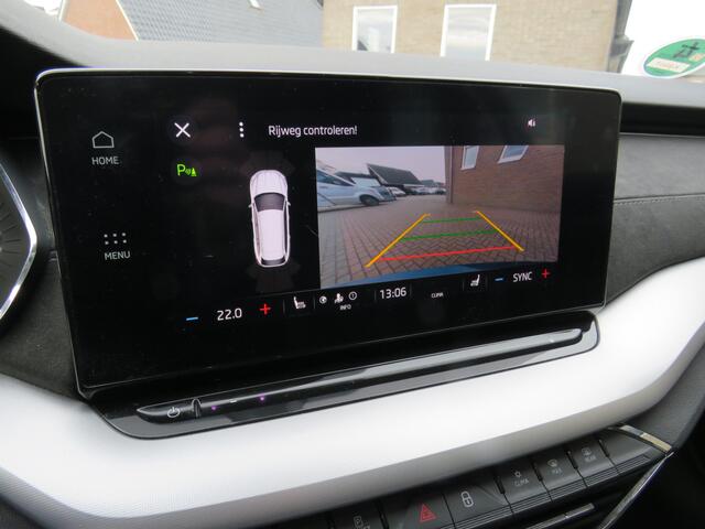 Skoda OCTAVIA Combi 1.0 TSI 111Pk Business Edition Plus * Rijklaarprijs incl. garantie * Pano-dak * Camera * Electr. A-Klep * Led Koplampen * Dig. Cockpit *