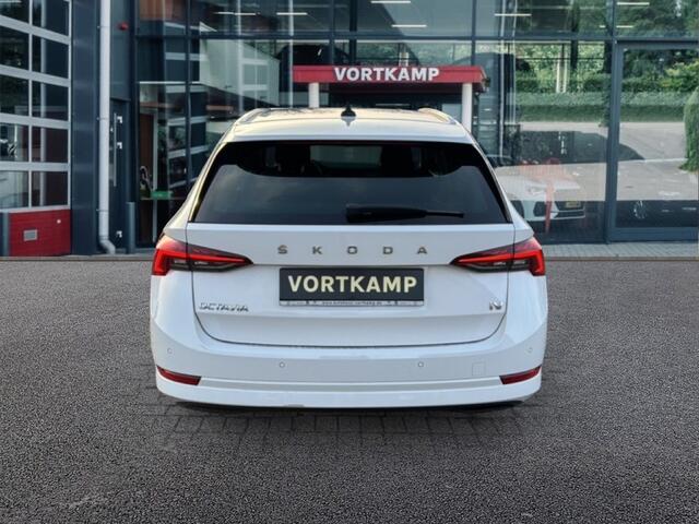 Skoda OCTAVIA 1.4 TSI STYLE IV ACC/PDC/STOELVERW/NAVI/MEM