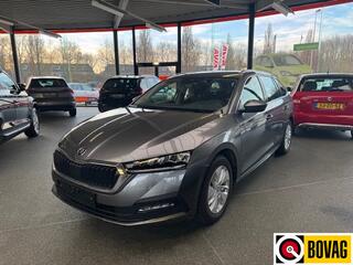 skoda-octavia-combi-1.5-e-tsi-dsg-a