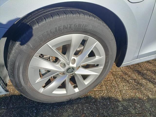 Skoda OCTAVIA Combi 1.4 Tsi IV PHEV , Navi, Dig.Dis,Trekhaa