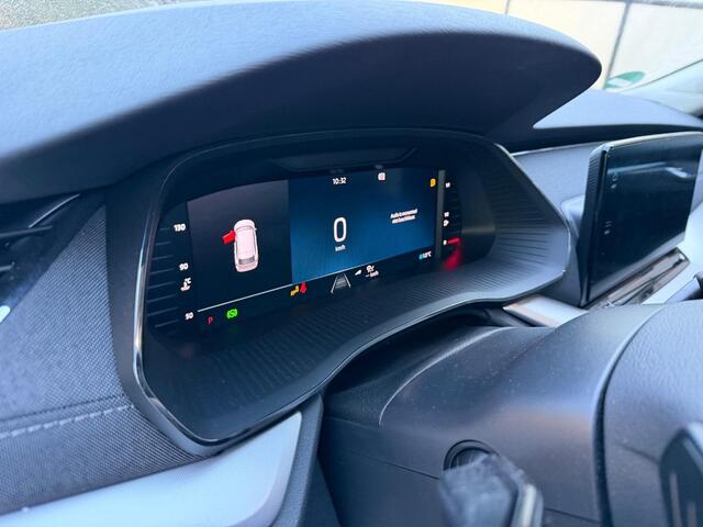 Skoda OCTAVIA Combi 1.5 e-TSI BUSINESS PLUS 150 PK 1e EIG AUTOMAAT SCHUIF/KANTEL PANORAMADAK.GROTE WEG KM !