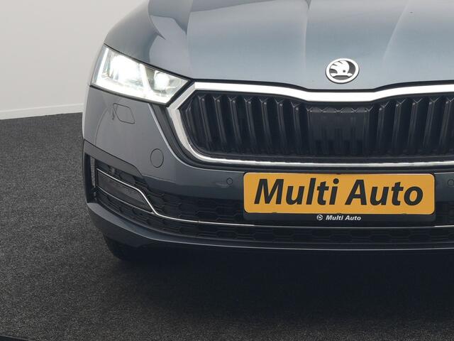 Skoda OCTAVIA Combi 1.4 TSI Sportline Business Plug In Hybrid 204pk Dealer O.H PHEV | Panodak | Adaptive Cruise | Lederen Sportstoelen Massage & Memory | Head Up | Virtual | Camera & Parkassist | 18"L.M | Keyless |