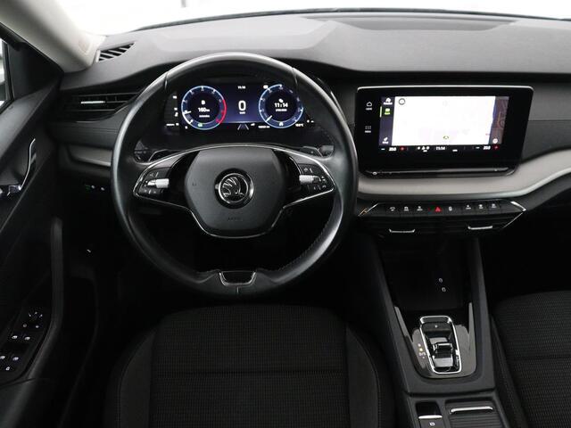 Skoda OCTAVIA 1.0 e-TSI Business Edition | Trekhaak | Carplay | Navigatie | Full LED | Parkeerhulp | Cruise control | Digital Cockpit | Climate control | Getint glas