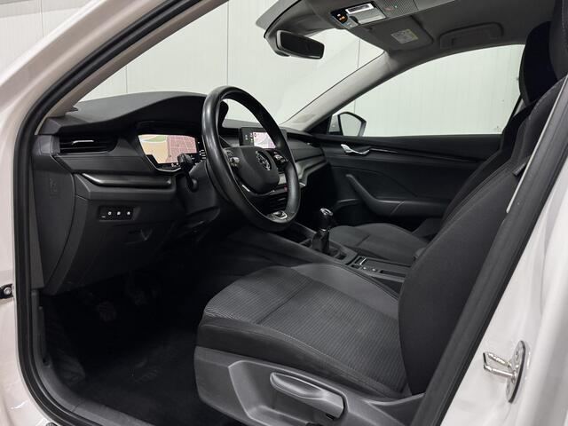 Skoda OCTAVIA 1.0 TSI Ambition LED NAVI CLIMA CARPLAY TREKHAAK