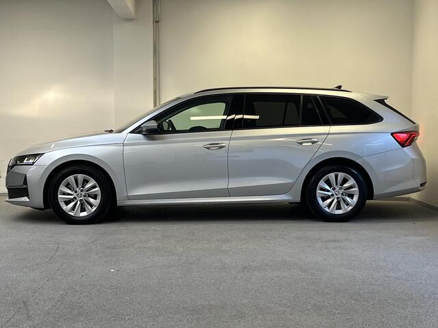 Skoda OCTAVIA Combi 1.5 TSI Edition | TREKHAAK | STOELVERWARMING |