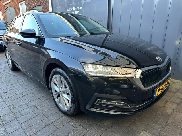 Skoda OCTAVIA 1.5 E-TSI Business Edition