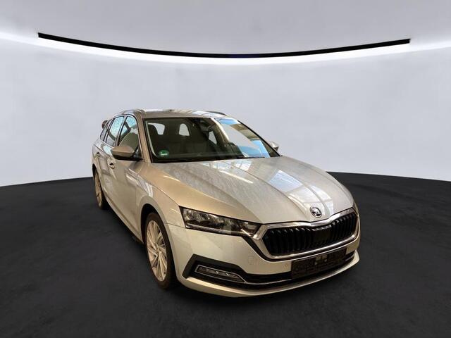 Skoda OCTAVIA Combi 1.4 TSI iV PHEV Business Edition Plus / Trekhaak / Head Up / Adaptief onderstel