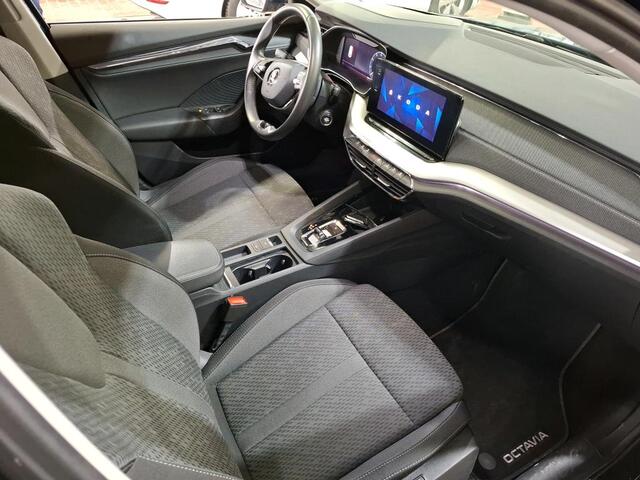 Skoda OCTAVIA Combi 1.4 TSI iV 204pk PHEV Business Edition / Head Up / Navigatie / Stoelverwarming / Memory / Wordt Verwacht