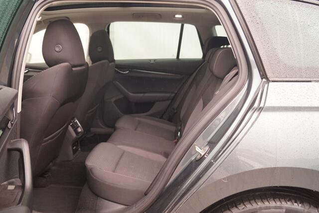 Skoda OCTAVIA Combi 1.0 TSI 110pk DSG Business Edition -PANO-ECC-CAM-