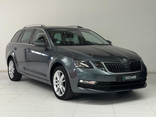 Skoda OCTAVIA Combi 1.5 TSI Greentech Sport Business | Navigatie | Parkeersensoren | Trekhaak | Stoelverwarming |