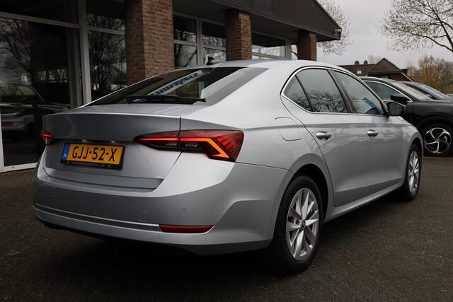 Skoda OCTAVIA 1.0 e-TSI Business Edition Plus STOELVERW. SFEERVERL. CARPLAY CAMERA DIGITAL-DASH ACC DAB LANE-ASSIST 2XPDC 17''LMV