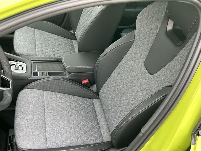 Skoda OCTAVIA Sportline Business 1.5 TSI m-HEV 110 kW / 150 PK Combi | 19'' Lichtmetalen Velgen | Trekhaak wegklapbaar | Winterpakket |