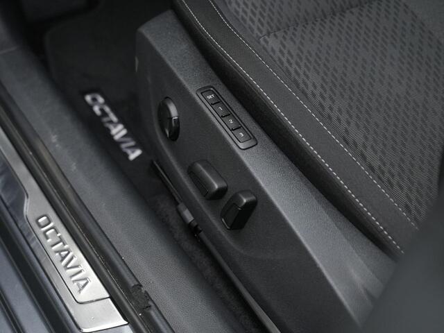Skoda OCTAVIA Combi 1.4 TSI iV 204 pk PHEV Style | Geheugenstoel | Head-up display | Canton | Stuur-/achterbankverwarming