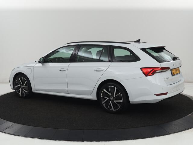 Skoda OCTAVIA 1.4 TSI iV PHEV Business Edition | Adaptive cruise | Stuurverwarming | Carplay | Navigatie | Parkeerhulp | Full LED | Climate control | Plug In