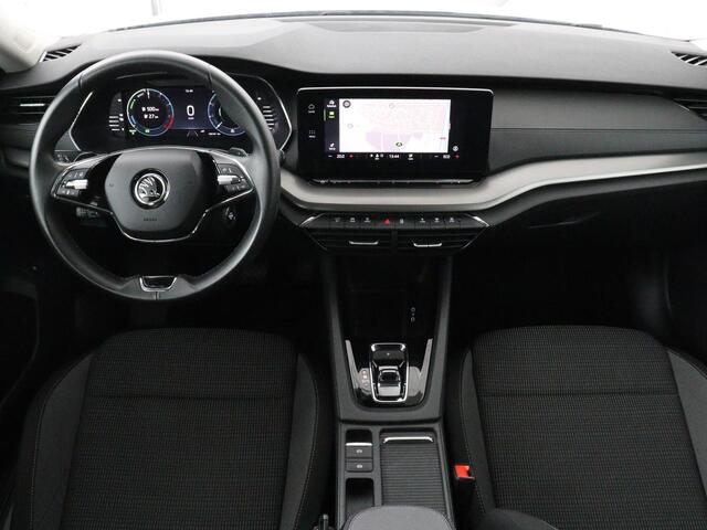 Skoda OCTAVIA 1.4 TSI iV PHEV Business Edition | Adaptive cruise | Stuurverwarming | Carplay | Navigatie | Parkeerhulp | Full LED | Climate control | Plug In