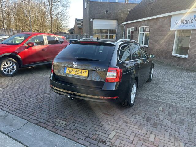 Skoda OCTAVIA Combi 1.0 TSI Greentech Ambition Business TREKHAAK CRUISE NAVI CARPLAY