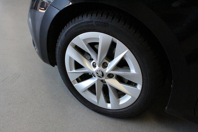 Skoda OCTAVIA Combi 1.0 TSI Business Edition Plus | STOEL-VERW | ACC | CAMERA | NAVIGATIE | CLIMA | CARPLAY | 17'LMV | LED |