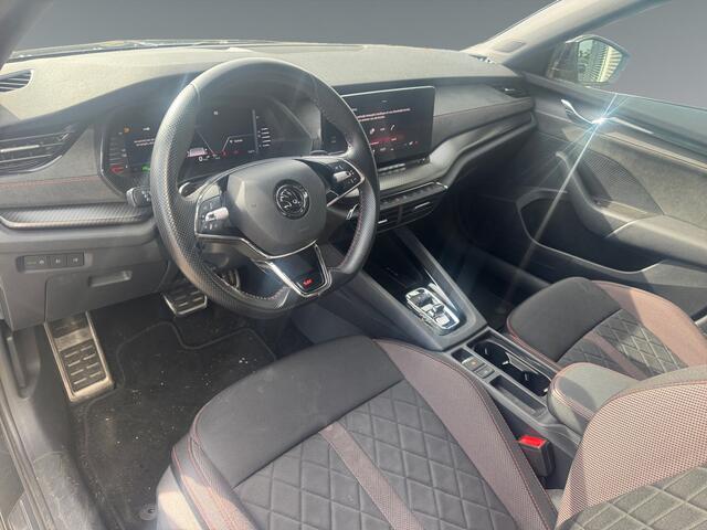 Skoda OCTAVIA Combi 1.4 245pk TSI RS iV PHEV Business Sunset (extra donker getinte ramen achter) | Adaptive Cruise Control | Parkeersensoren vóór en achter