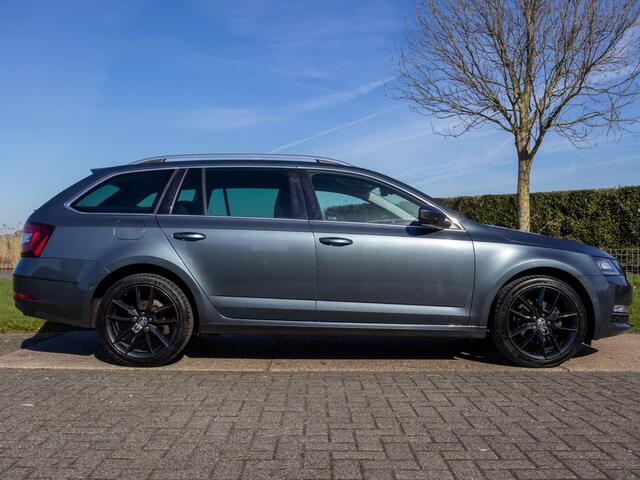 Skoda OCTAVIA Combi 1.5 TSI Greentech Style Business LED 18" ACC