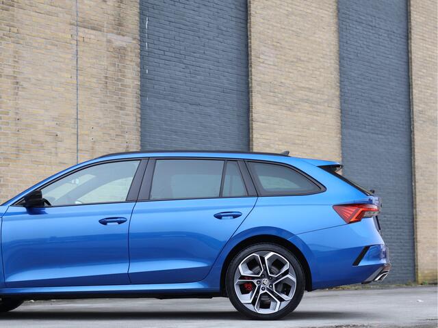 Skoda OCTAVIA Combi 1.4 TSI RS iV PHEV 245PK Automaat Matrix | ACC | DCC | Sportstoelen | Cam | Haak | BTW