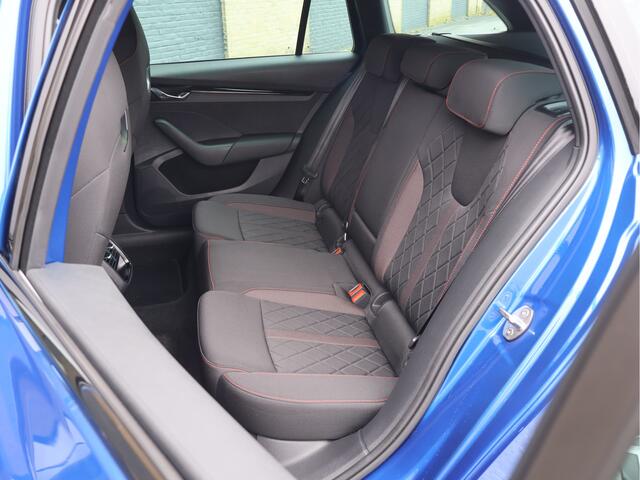 Skoda OCTAVIA Combi 1.4 TSI RS iV PHEV 245PK Automaat Matrix | ACC | DCC | Sportstoelen | Cam | Haak | BTW