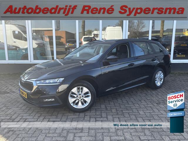Skoda OCTAVIA Combi 1.0 e-TSI Business Edition | Sfeerverlichting | Parkeersensoren | Apple Carplay | Lane Assist