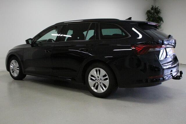 Skoda OCTAVIA Combi 1.0 e-TSI Sport Business | SPORT-INT | CRUISE | WEGKL-TRHAAK | SFEER | CARPLAY | DAB | CLIMA | PDC |