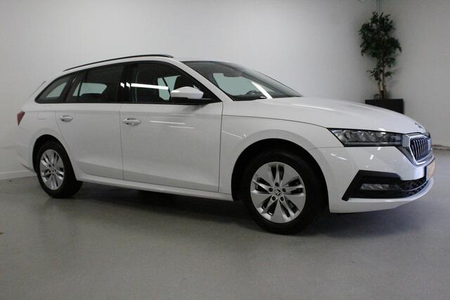 Skoda OCTAVIA Combi 1.0 e-TSI Business Edition | AFN-TRHAAK | CRUISE | E-KLEP | CLIMA | PDC-V/A | NAVIGATIE | CARPLAY | LED |