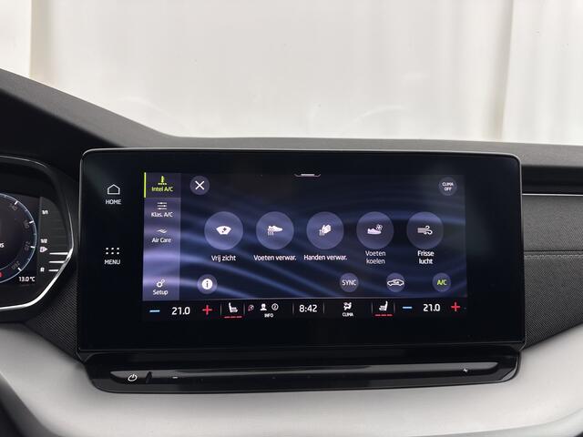 Skoda OCTAVIA Combi 1.0 TSI Style (INCL.BTW) *PANO | FULL-LED | LANE-ASSIST | DIGI-COCKPIT | HEATED-COMFORTSEATS | NAVI-FULLMAP | PRIVACY-GLASS | KEYLESS | DAB | ECC | PDC | CRUISE | TOWBAR | 18''ALU*