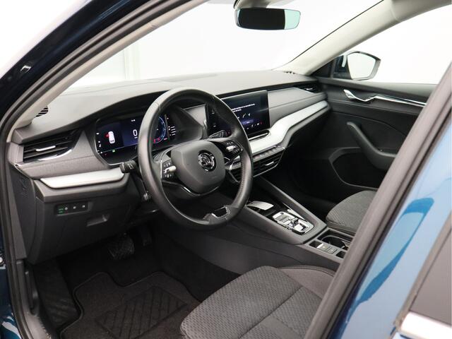 Skoda OCTAVIA Combi 1.5 e-TSI Business Edition Plus/ automaat/ lage km/ compleet!