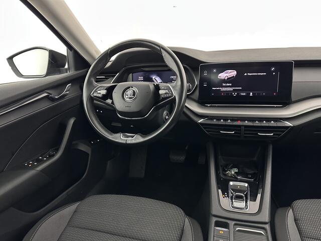 Skoda OCTAVIA Combi 1.4 TSI iV PHEV Business Edition (Plug-in) (INCL.BTW) *FULL-LED | DIGI-COCKPIT | COMFORTSEATS | NAVI-FULLMAP | PRIVACY-GLASS | DAB | SHIFT-PADDLES | ECC | PDC | CRUISE | TOWBAR | 18''ALU*