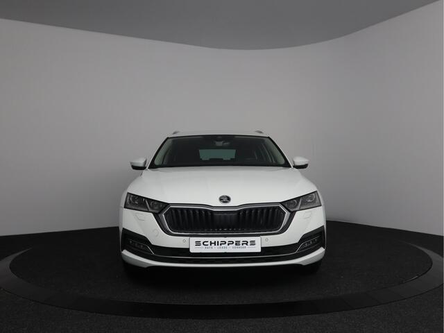 Skoda OCTAVIA Combi 1.4 TSI iV PHEV Style | Head-up display | Stuur en stoel verwarmd |
