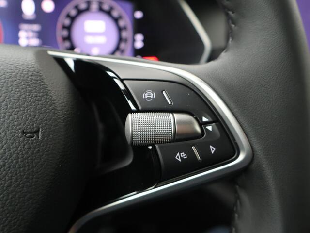 Skoda OCTAVIA Combi Business Edition Plus 1.5 TSI | Navigatie | Adaptieve cruise control | 17'' Lichtmetalen velgen | Travel Assist | Apple Carplay/Android Auto |