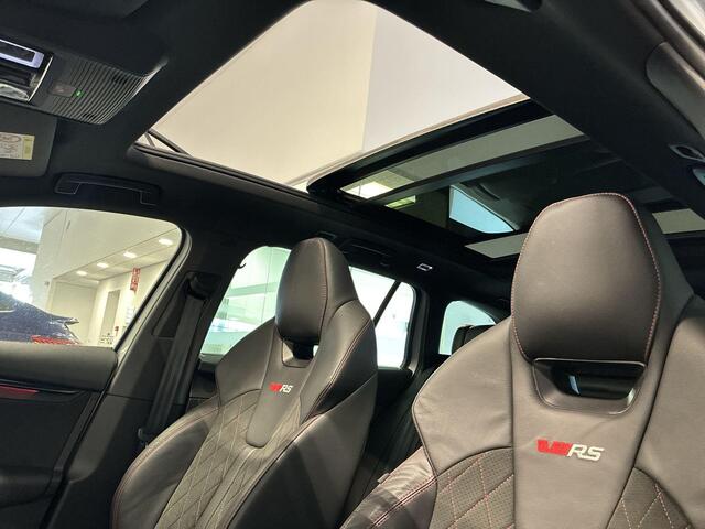 Skoda OCTAVIA Combi 1.4 TSI RS iV PHEV Business · Panoramadak · Camera · Head-Up · Elek.Voorstoelen · Elek. Achterklep · Apple/Android Car Play · Stoel-& Stuurverwarming · 18'' Inch ·