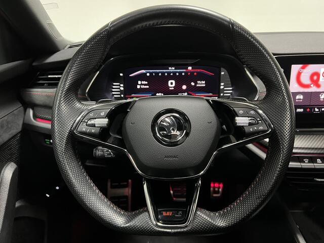 Skoda OCTAVIA Combi 1.4 TSI RS iV PHEV Business | PANO | ACC | KEYLESS | STOEL-/STUURVERWARMING | VRS |