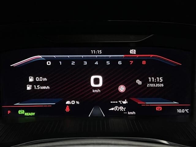 Skoda OCTAVIA Combi 1.4 TSI RS iV PHEV Business | PANO | ACC | KEYLESS | STOEL-/STUURVERWARMING | VRS |