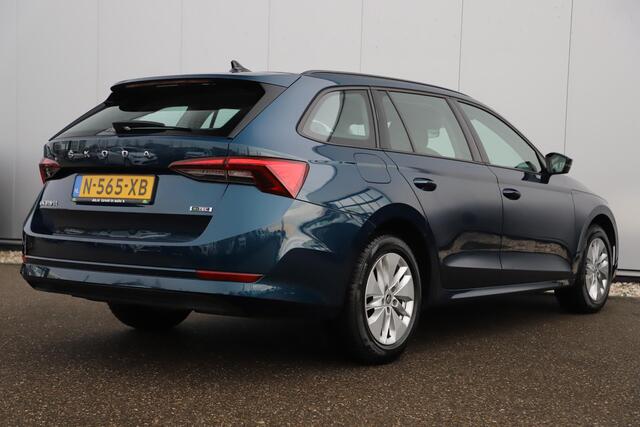 Skoda OCTAVIA Combi 1.0 e-TSI Ambition Automaat Virtual Cockpit Navigatie Carplay Android LMV LED Clima Cruise Lane Assist