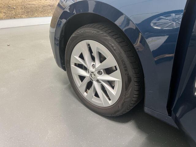 Skoda OCTAVIA Combi 1.0 e-TSI 110pk DSG Business Edition Plus · Keyless · Stoelverwarming · Side Assist · ACC · Elek. Achterklep · Apple/Android Car Play · Garantie t/m 02-01-2028 of 100.000km